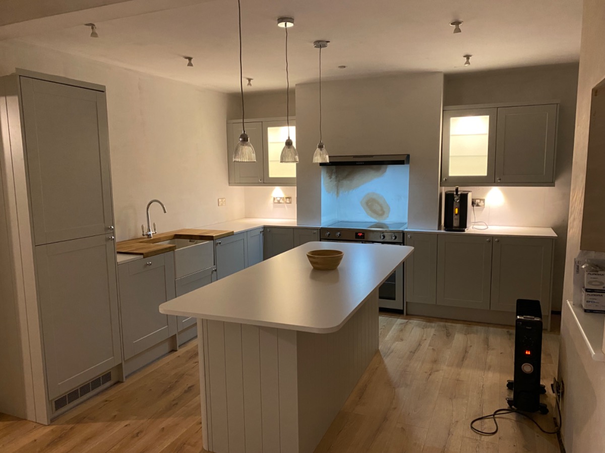 Kitchen Fitter: Image 2